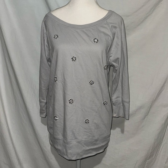 gray & clear rhinestone Banana Republic winter snowflake sweater size small - Picture 1 of 5